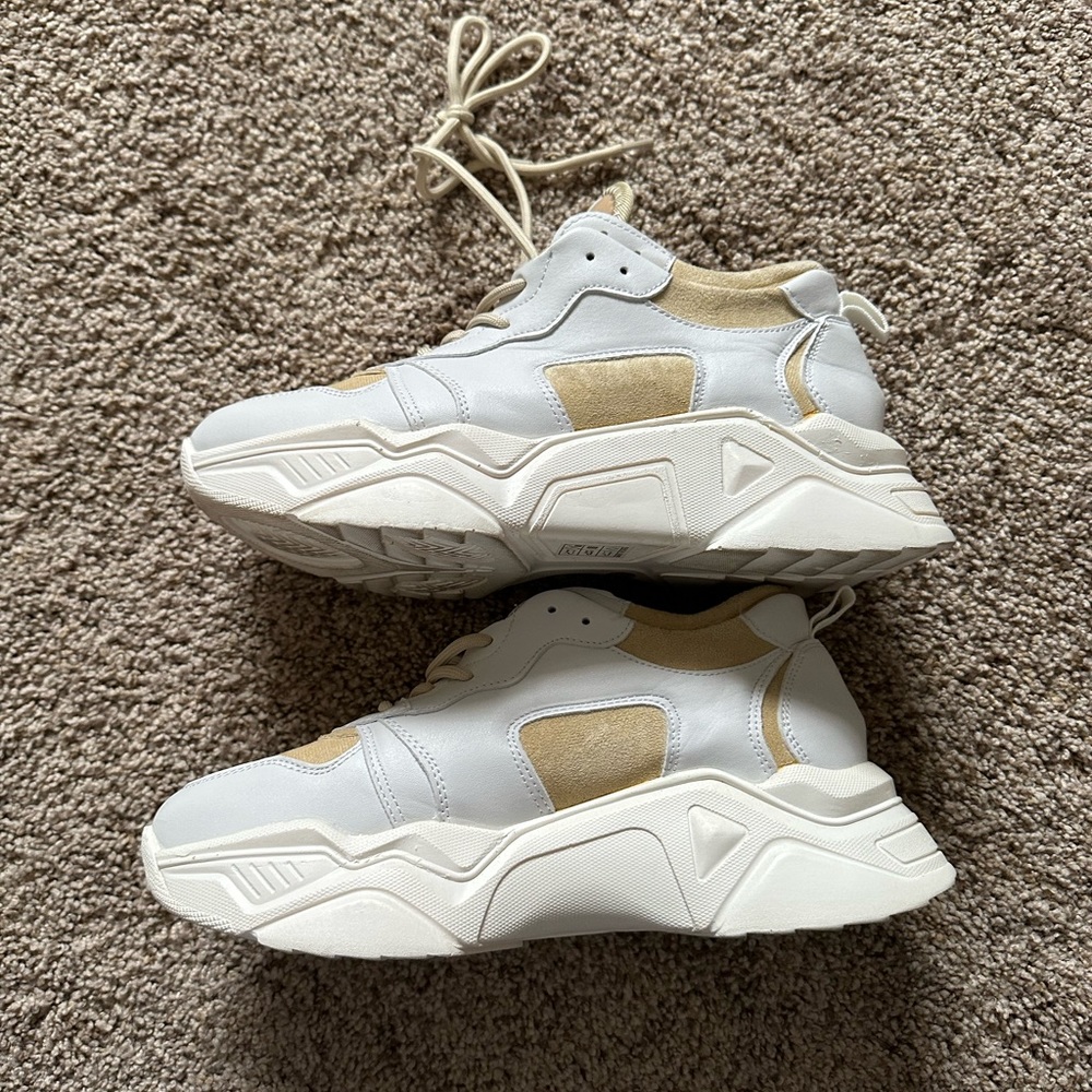 PrettyLittleThing White and Tan Sneakers